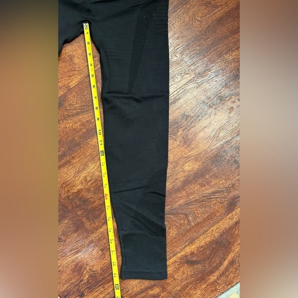 Alphalete Women Leggings Black With White Lettering See Measurements For Size - Picture 5 of 8